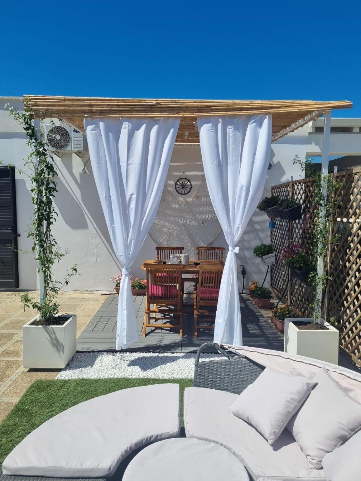 カヴァッリーノ・ディ・レッチェ La Terrazza Di Zoe - Castromedianoヴィラ エクステリア 写真