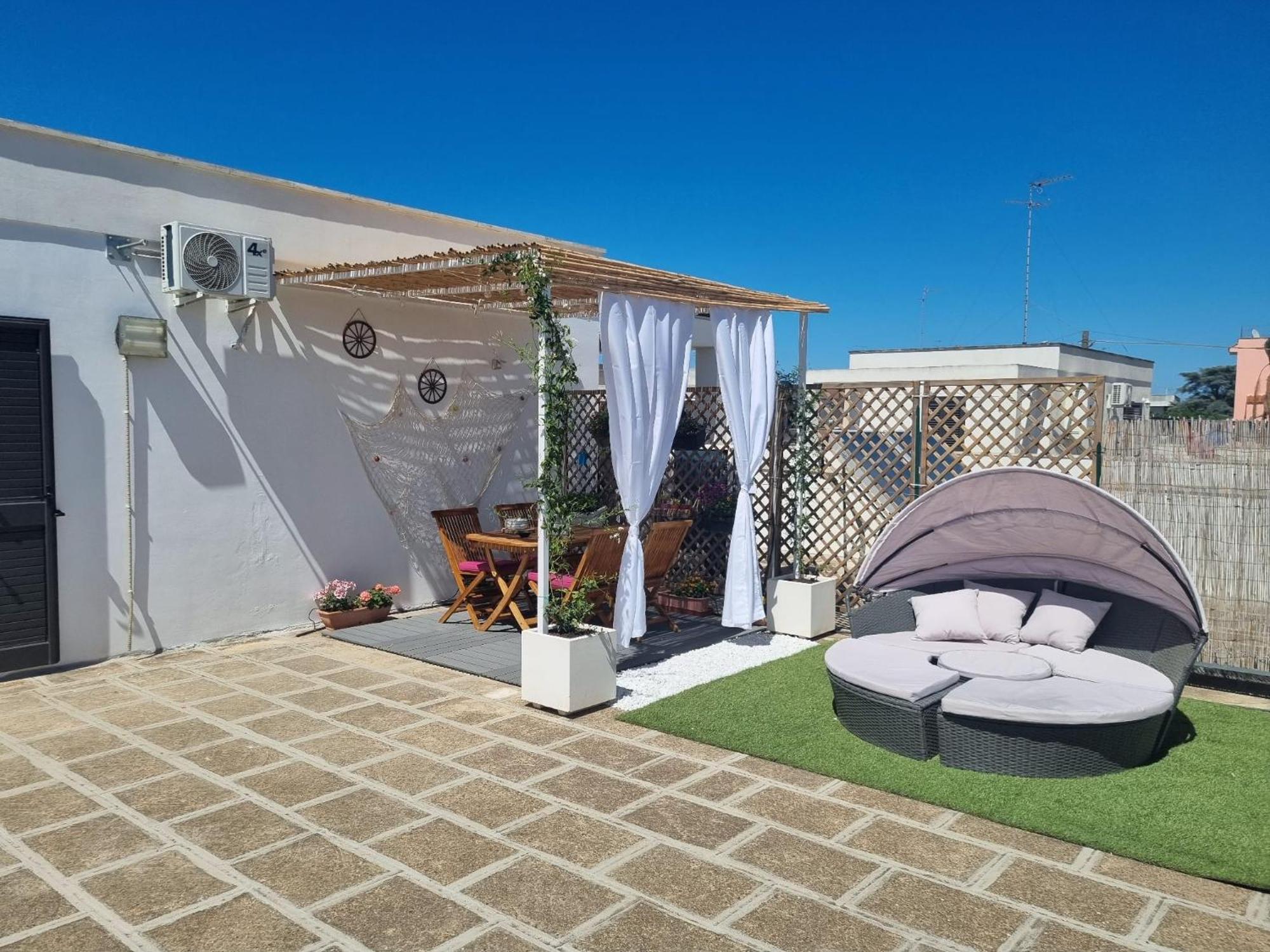 カヴァッリーノ・ディ・レッチェ La Terrazza Di Zoe - Castromedianoヴィラ エクステリア 写真
